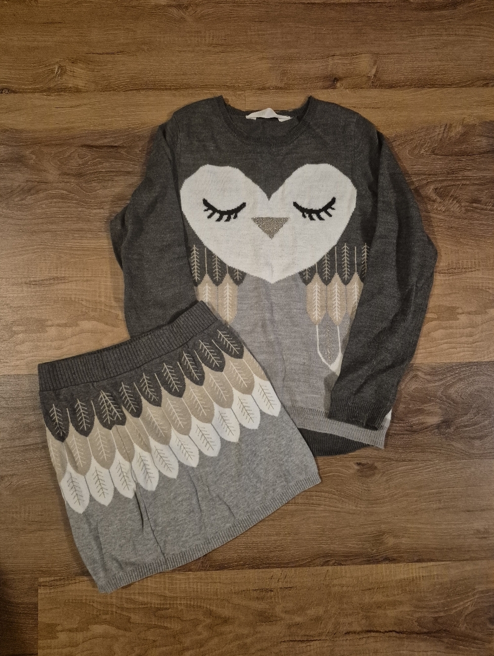 Gray Owl Knit Sweater & Skirt Set - Heart Face Design